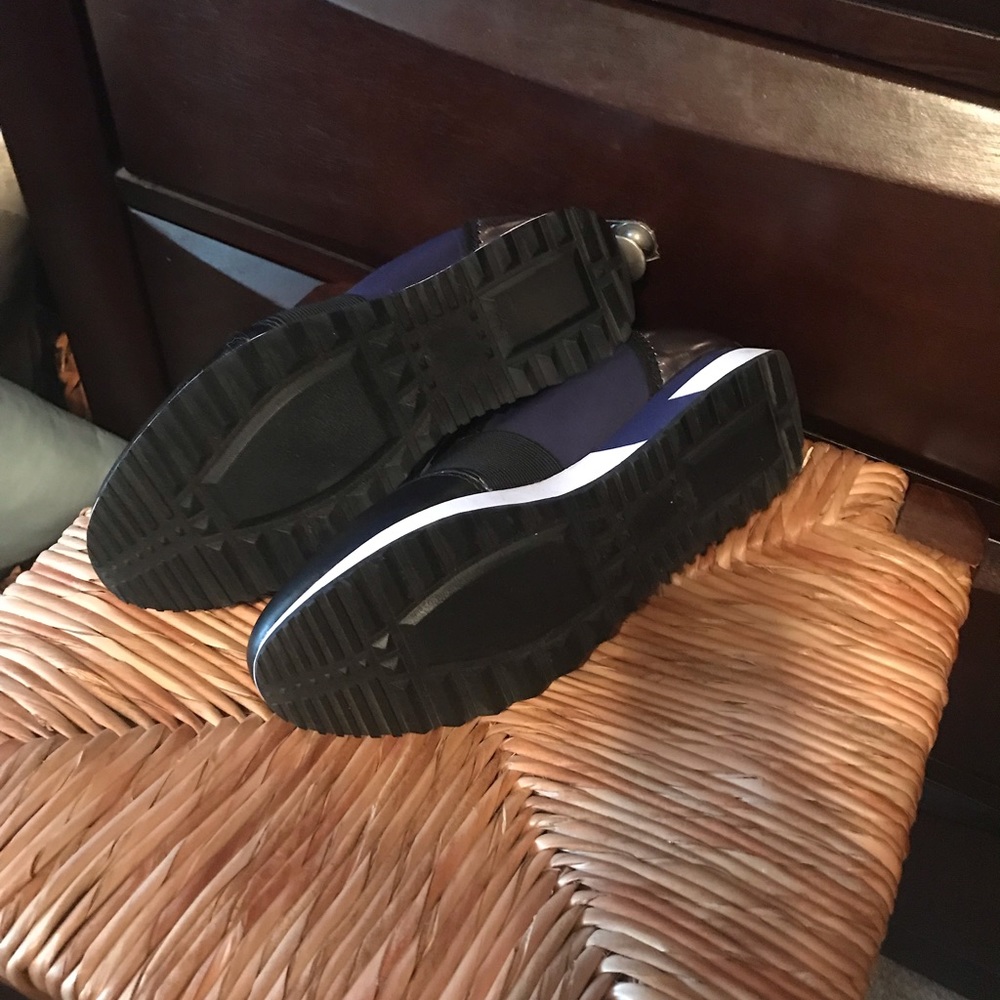 Steve Madden Sneakers - Picture 6 of 6